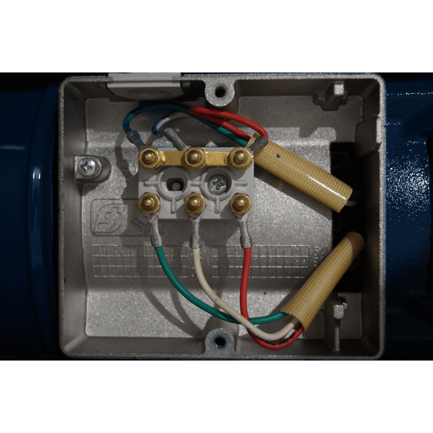 Pompe série JET 380V 0.75kW / 1cv avec disjoncteur magnéto thermique